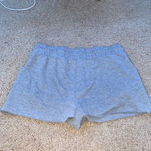 grey shorts with pockets